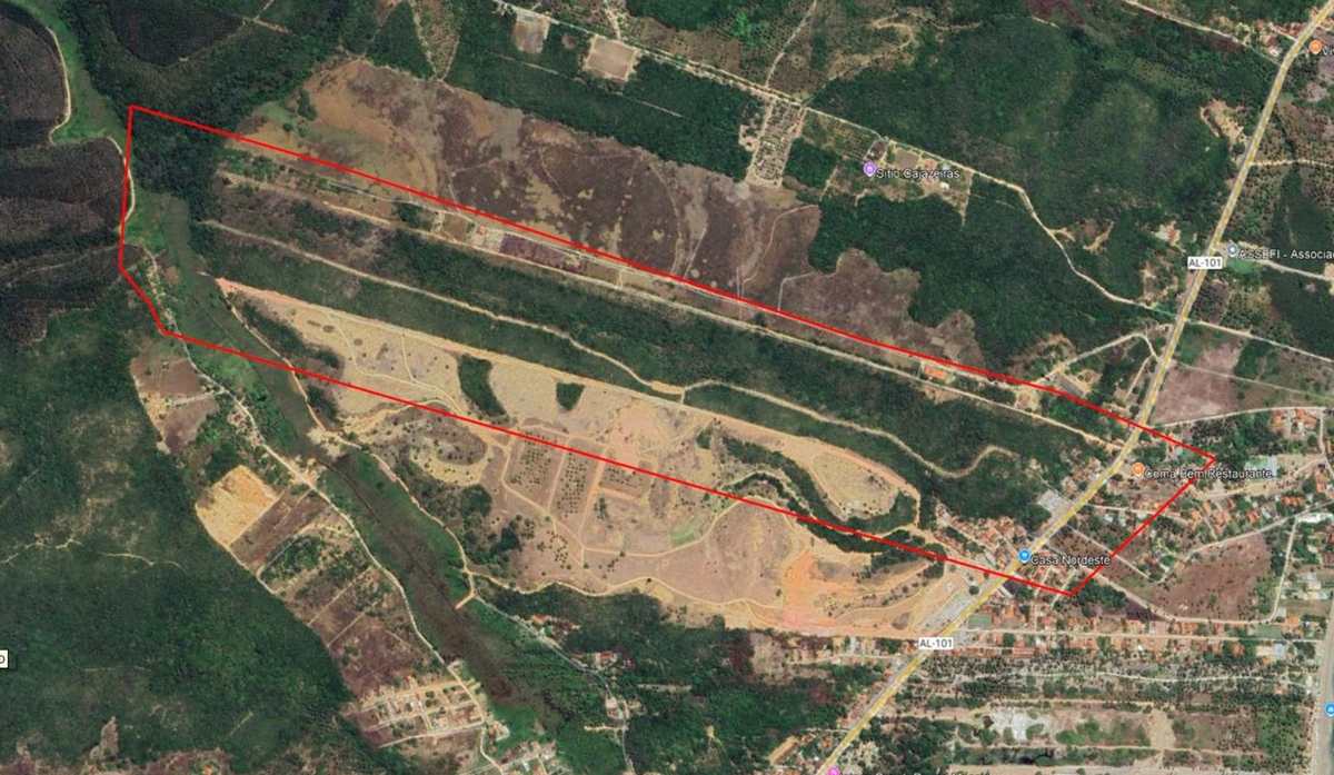 Vista aérea de referência do terreno e do acesso viário